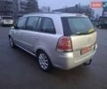 Сірий Опель Зафіра, об'ємом двигуна 1.8 л та пробігом 246 тис. км за 5350 $, фото 4 на Automoto.ua