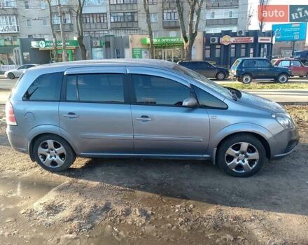 Серый Опель Зафира, объемом двигателя 1.8 л и пробегом 300 тыс. км за 4500 $, фото 4 на Automoto.ua