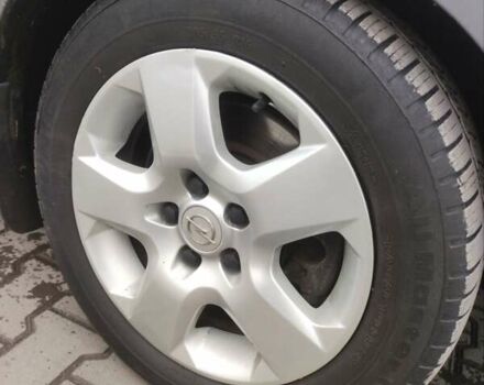 Серый Опель Зафира, объемом двигателя 1.9 л и пробегом 337 тыс. км за 2700 $, фото 19 на Automoto.ua