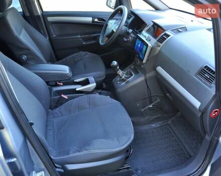 Опель Зафира 2006 в Львове на Automoto.ua Серый Опель Зафира, объемом двигателя 0 л и пробегом 385 тыс. км за 3900 $, фото 27 на Automoto.ua