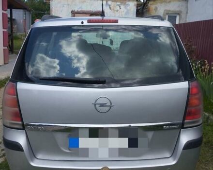 Серый Опель Зафира, объемом двигателя 2.2 л и пробегом 320 тыс. км за 5400 $, фото 1 на Automoto.ua