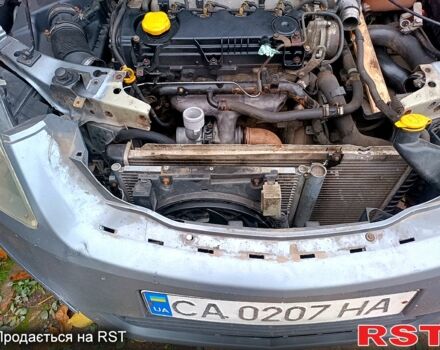 Серый Опель Зафира, объемом двигателя 1.9 л и пробегом 361 тыс. км за 4200 $, фото 7 на Automoto.ua