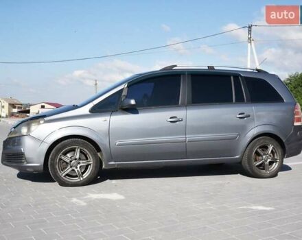 Серый Опель Зафира, объемом двигателя 1.9 л и пробегом 309 тыс. км за 4600 $, фото 1 на Automoto.ua