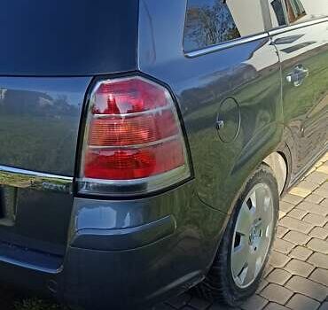 Опель Зафира 2006 в Яворове на Automoto.ua Серый Опель Зафира, объемом двигателя 1.91 л и пробегом 285 тыс. км за 5500 $, фото 4 на Automoto.ua