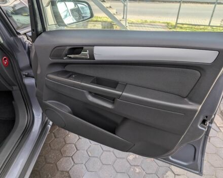 Серый Опель Зафира, объемом двигателя 0 л и пробегом 176 тыс. км за 5500 $, фото 18 на Automoto.ua