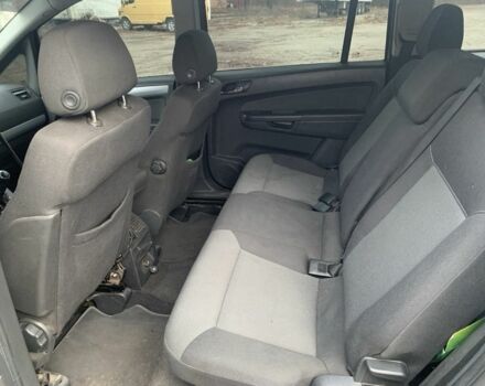 Серый Опель Зафира, объемом двигателя 1.9 л и пробегом 352 тыс. км за 3000 $, фото 6 на Automoto.ua