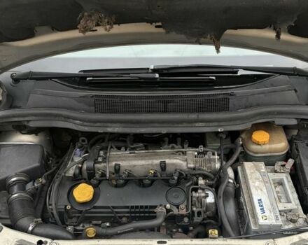 Серый Опель Зафира, объемом двигателя 2 л и пробегом 300 тыс. км за 2950 $, фото 21 на Automoto.ua