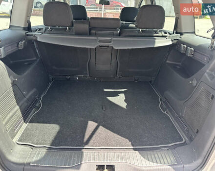 Серый Опель Зафира, объемом двигателя 1.6 л и пробегом 217 тыс. км за 5500 $, фото 32 на Automoto.ua