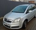 Серый Опель Зафира, объемом двигателя 1.6 л и пробегом 208 тыс. км за 5700 $, фото 1 на Automoto.ua
