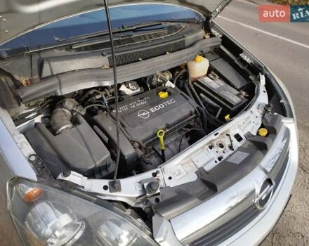 Серый Опель Зафира, объемом двигателя 1.8 л и пробегом 214 тыс. км за 5200 $, фото 32 на Automoto.ua