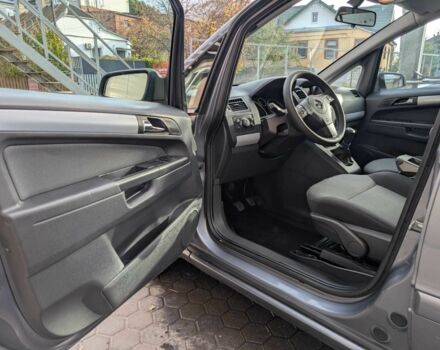 Серый Опель Зафира, объемом двигателя 0 л и пробегом 176 тыс. км за 5500 $, фото 7 на Automoto.ua