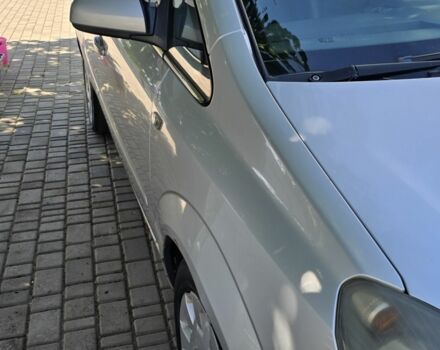 Опель Зафира 2006 в Кривом Роге на Automoto.ua Серый Опель Зафира, объемом двигателя 1.9 л и пробегом 300 тыс. км за 3733 $, фото 5 на Automoto.ua