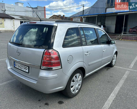 Серый Опель Зафира, объемом двигателя 1.6 л и пробегом 217 тыс. км за 5500 $, фото 11 на Automoto.ua