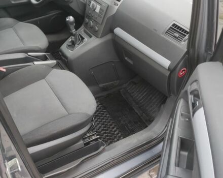 Серый Опель Зафира, объемом двигателя 1.9 л и пробегом 333 тыс. км за 2699 $, фото 15 на Automoto.ua