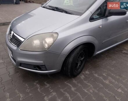 Сірий Опель Зафіра, об'ємом двигуна 1.6 л та пробігом 270 тис. км за 5500 $, фото 9 на Automoto.ua