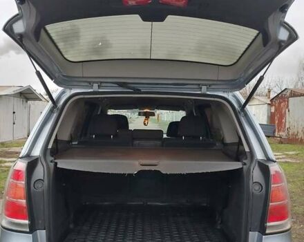Серый Опель Зафира, объемом двигателя 1.91 л и пробегом 280 тыс. км за 4700 $, фото 16 на Automoto.ua