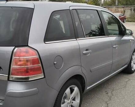 Серый Опель Зафира, объемом двигателя 1.6 л и пробегом 213 тыс. км за 5500 $, фото 13 на Automoto.ua