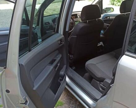 Серый Опель Зафира, объемом двигателя 1.9 л и пробегом 284 тыс. км за 4900 $, фото 13 на Automoto.ua