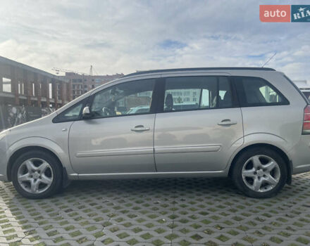 Сірий Опель Зафіра, об'ємом двигуна 1.6 л та пробігом 268 тис. км за 4500 $, фото 1 на Automoto.ua