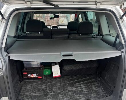 Серый Опель Зафира, объемом двигателя 1.9 л и пробегом 3 тыс. км за 2500 $, фото 6 на Automoto.ua