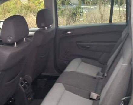 Серый Опель Зафира, объемом двигателя 1.6 л и пробегом 213 тыс. км за 5500 $, фото 3 на Automoto.ua