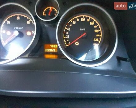 Серый Опель Зафира, объемом двигателя 1.9 л и пробегом 309 тыс. км за 4600 $, фото 35 на Automoto.ua