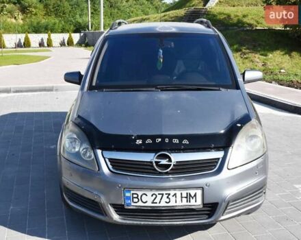 Серый Опель Зафира, объемом двигателя 1.9 л и пробегом 309 тыс. км за 4600 $, фото 2 на Automoto.ua