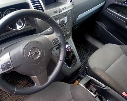 Сірий Опель Зафіра, об'ємом двигуна 1.6 л та пробігом 195 тис. км за 5650 $, фото 6 на Automoto.ua