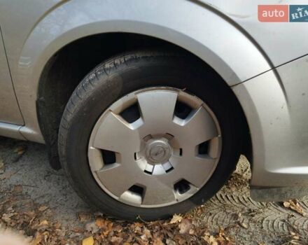 Серый Опель Зафира, объемом двигателя 1.8 л и пробегом 214 тыс. км за 5200 $, фото 27 на Automoto.ua