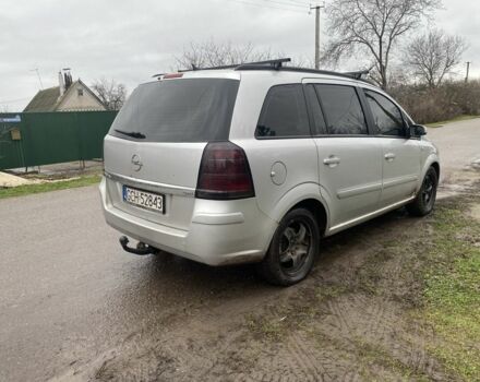 Серый Опель Зафира, объемом двигателя 1.9 л и пробегом 354 тыс. км за 2800 $, фото 3 на Automoto.ua