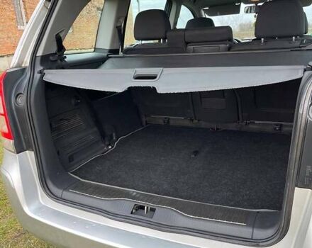 Серый Опель Зафира, объемом двигателя 1.8 л и пробегом 218 тыс. км за 4999 $, фото 9 на Automoto.ua