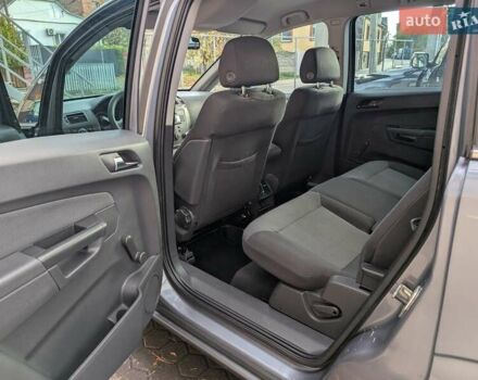 Серый Опель Зафира, объемом двигателя 1.8 л и пробегом 176 тыс. км за 5700 $, фото 11 на Automoto.ua