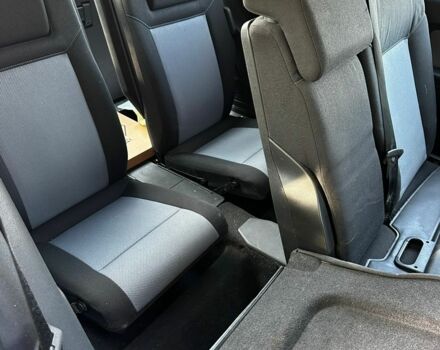 Сірий Опель Зафіра, об'ємом двигуна 1.9 л та пробігом 280 тис. км за 3600 $, фото 7 на Automoto.ua