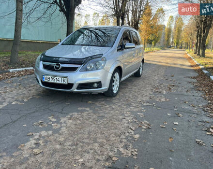 Серый Опель Зафира, объемом двигателя 1.9 л и пробегом 280 тыс. км за 4500 $, фото 8 на Automoto.ua