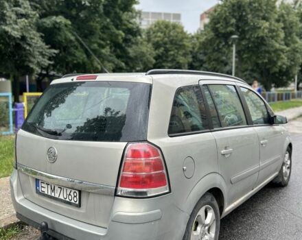 Серый Опель Зафира, объемом двигателя 1.9 л и пробегом 280 тыс. км за 3000 $, фото 5 на Automoto.ua