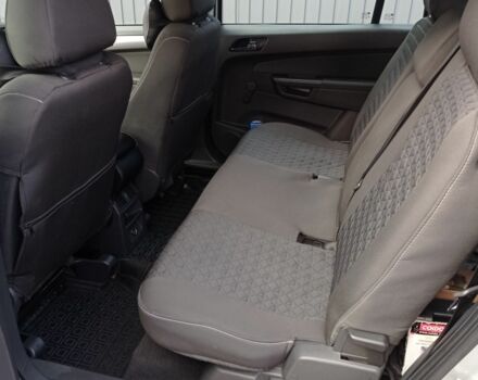 Серый Опель Зафира, объемом двигателя 1.6 л и пробегом 208 тыс. км за 5200 $, фото 6 на Automoto.ua