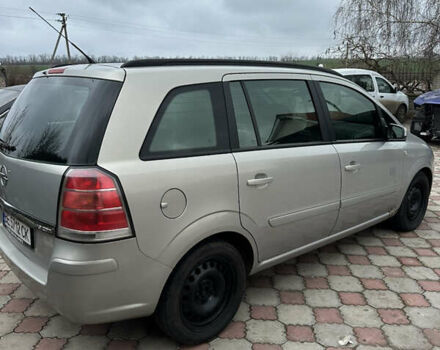 Серый Опель Зафира, объемом двигателя 1.91 л и пробегом 410 тыс. км за 4300 $, фото 3 на Automoto.ua