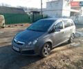 Серый Опель Зафира, объемом двигателя 1.8 л и пробегом 300 тыс. км за 4500 $, фото 1 на Automoto.ua