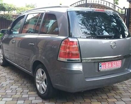 Серый Опель Зафира, объемом двигателя 1.6 л и пробегом 211 тыс. км за 5400 $, фото 5 на Automoto.ua