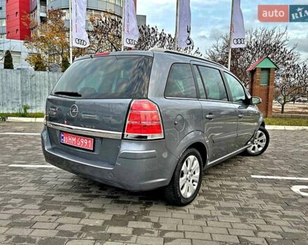 Серый Опель Зафира, объемом двигателя 1.8 л и пробегом 177 тыс. км за 5799 $, фото 7 на Automoto.ua