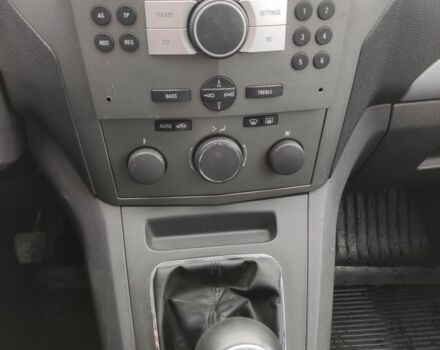 Серый Опель Зафира, объемом двигателя 1.9 л и пробегом 333 тыс. км за 2699 $, фото 18 на Automoto.ua