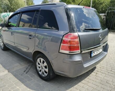 Серый Опель Зафира, объемом двигателя 1.8 л и пробегом 209 тыс. км за 5150 $, фото 2 на Automoto.ua