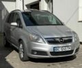 Серый Опель Зафира, объемом двигателя 2.2 л и пробегом 250 тыс. км за 5700 $, фото 1 на Automoto.ua