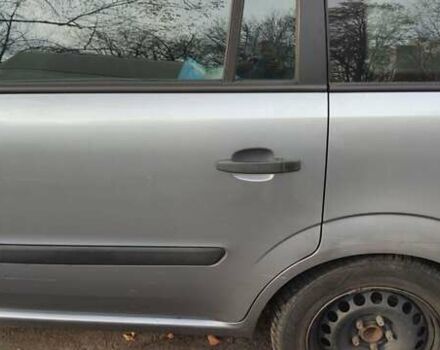 Серый Опель Зафира, объемом двигателя 1.6 л и пробегом 291 тыс. км за 4300 $, фото 24 на Automoto.ua