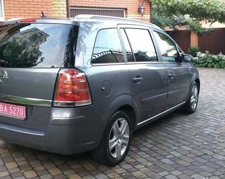 Серый Опель Зафира, объемом двигателя 1.6 л и пробегом 211 тыс. км за 5400 $, фото 3 на Automoto.ua