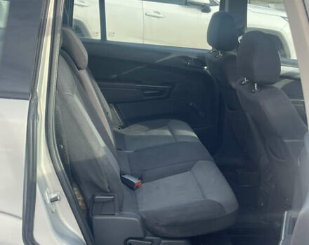 Сірий Опель Зафіра, об'ємом двигуна 1.6 л та пробігом 268 тис. км за 4500 $, фото 7 на Automoto.ua