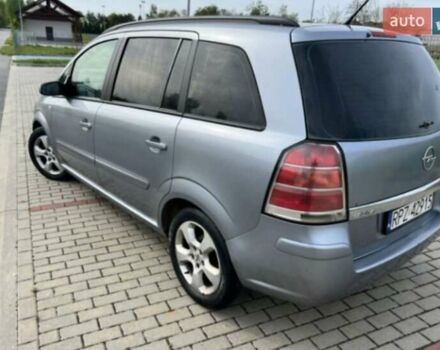 Серый Опель Зафира, объемом двигателя 1.8 л и пробегом 265 тыс. км за 1750 $, фото 2 на Automoto.ua