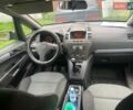 Серый Опель Зафира, объемом двигателя 1.6 л и пробегом 350 тыс. км за 3513 $, фото 4 на Automoto.ua