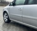 Серый Опель Зафира, объемом двигателя 1.9 л и пробегом 426 тыс. км за 2300 $, фото 7 на Automoto.ua