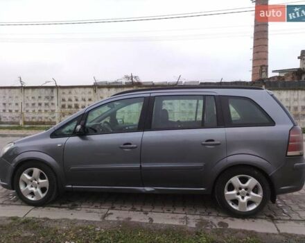 Серый Опель Зафира, объемом двигателя 1.9 л и пробегом 337 тыс. км за 2700 $, фото 3 на Automoto.ua